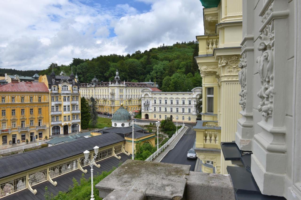 Kolonada Luxury 3 Bedroom Apartment Manes Mariánské Lázně Exteriör bild